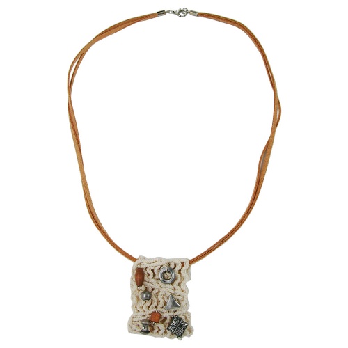 Kette Anh?nger Makramee mit Holzperlen Kunststoffperlen Velourband natur 60cm